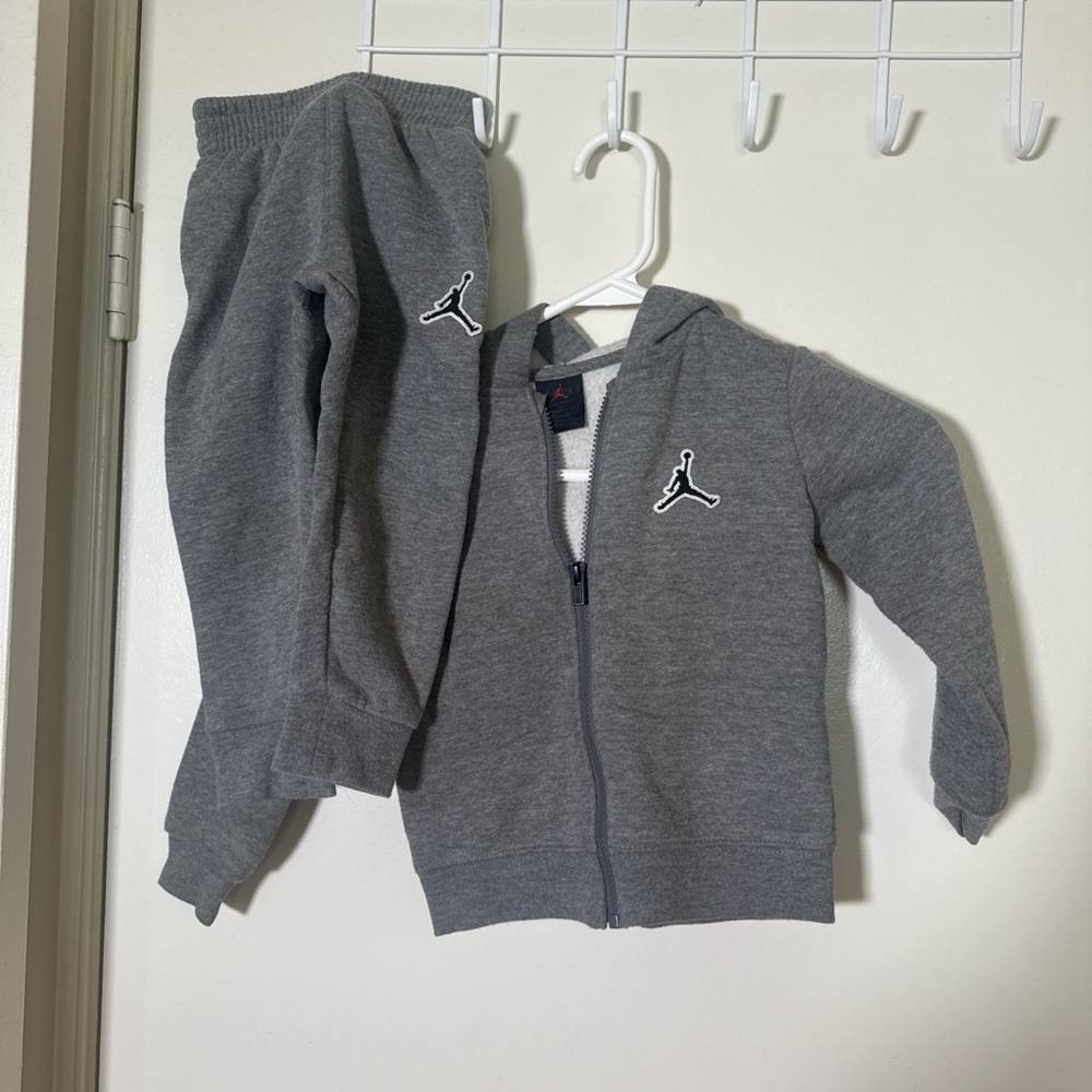 Jordan Kids Gray Sweatpants & Hoodie Set